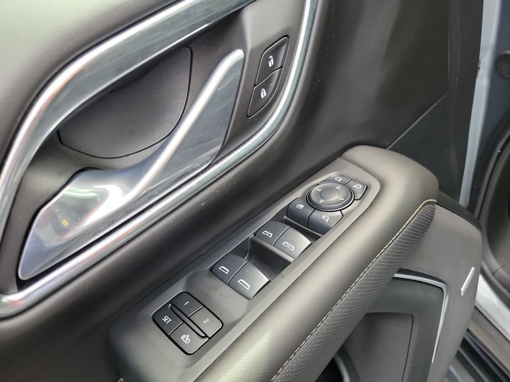 2024 GMC Yukon SLT - Photo 21