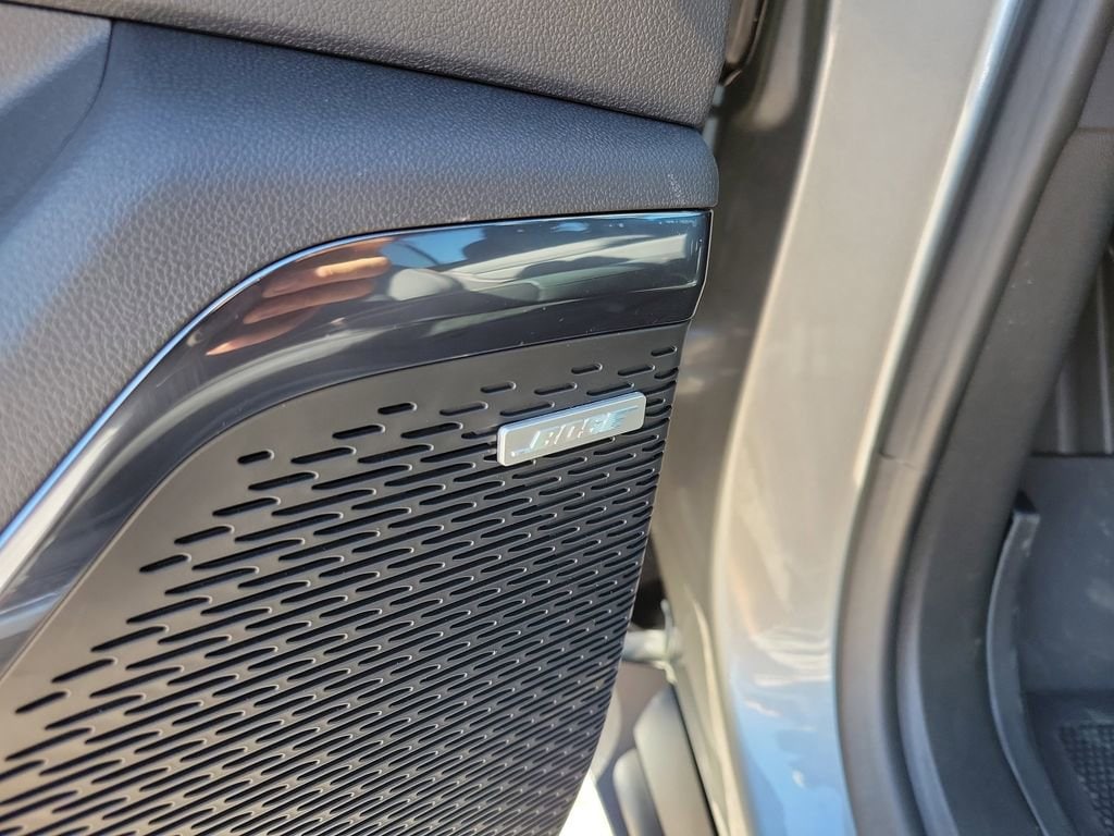 2026 GMC Acadia AT4 - Photo 11