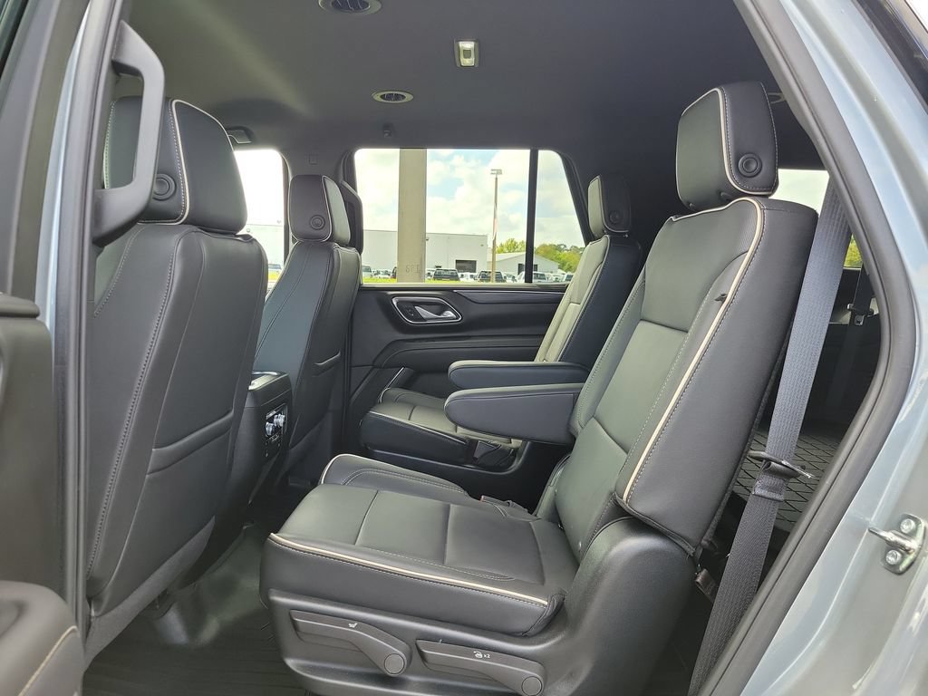 2024 GMC Yukon SLT - Photo 15