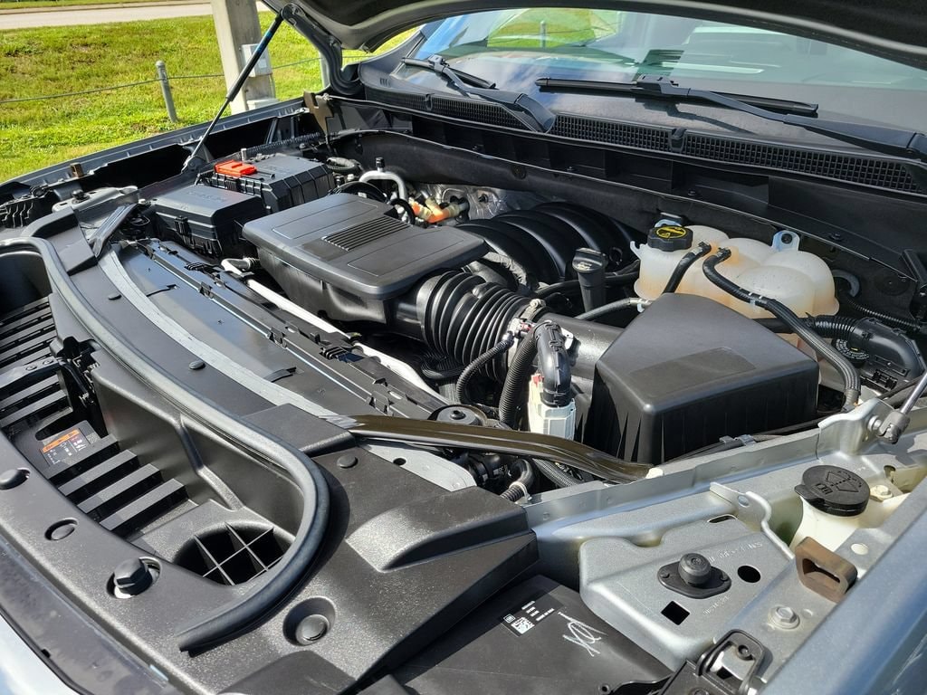 2024 GMC Yukon SLT - Photo 37