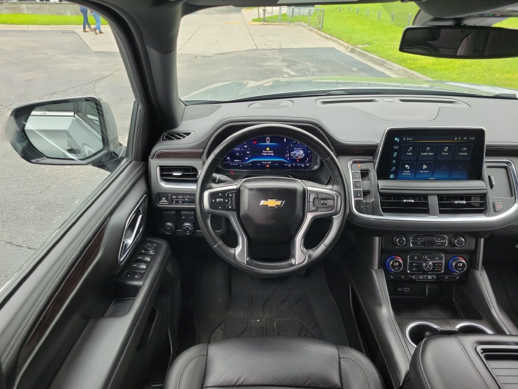 2024 Chevrolet Suburban LT - Photo 12