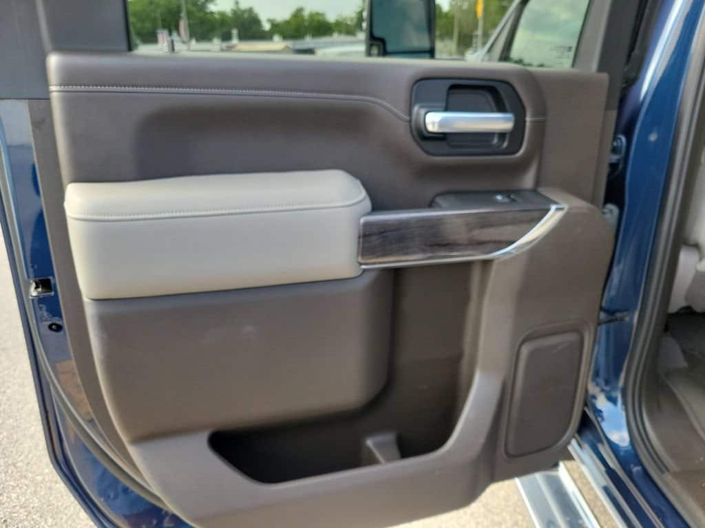 2021 Chevrolet Silverado 2500HD LTZ - Photo 28