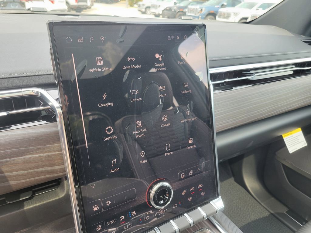 2025 GMC Sierra EV Denali - Photo 22