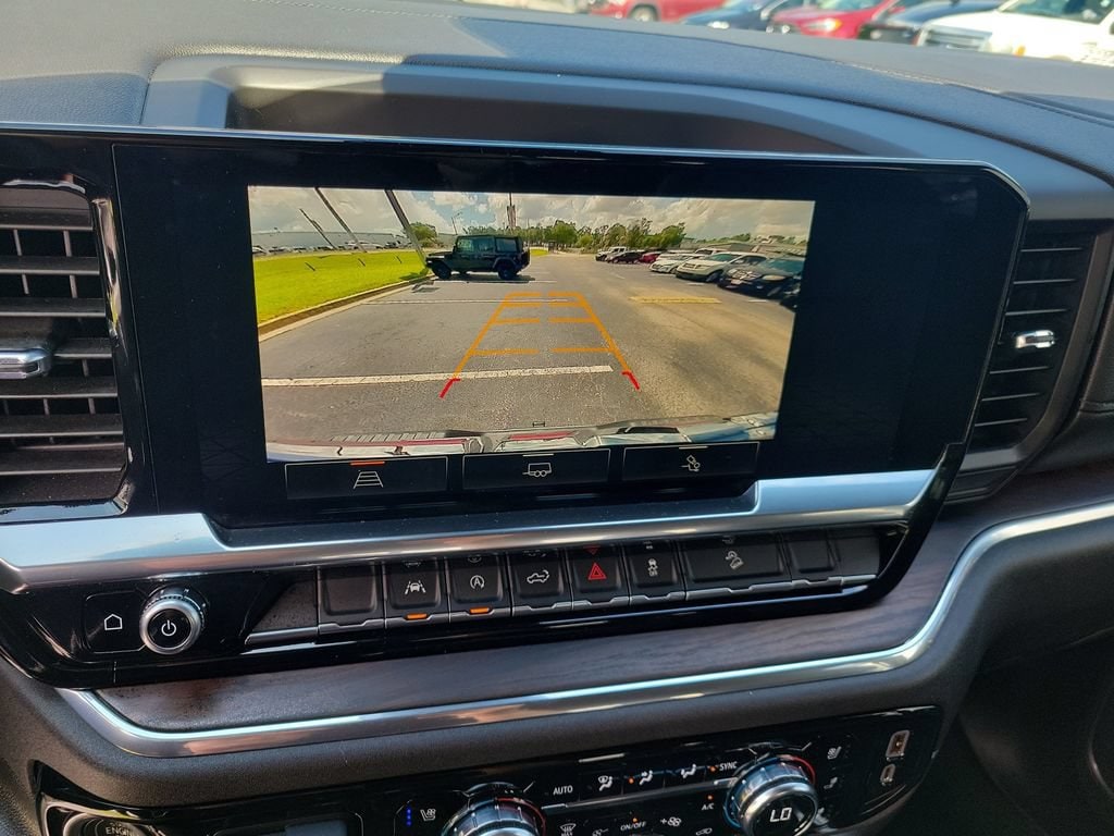 2023 GMC Sierra 1500 SLT - Photo 30