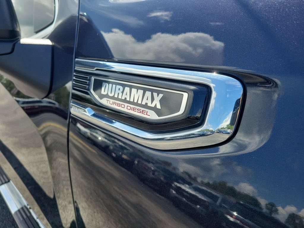 2023 GMC Sierra 1500 SLT - Photo 8