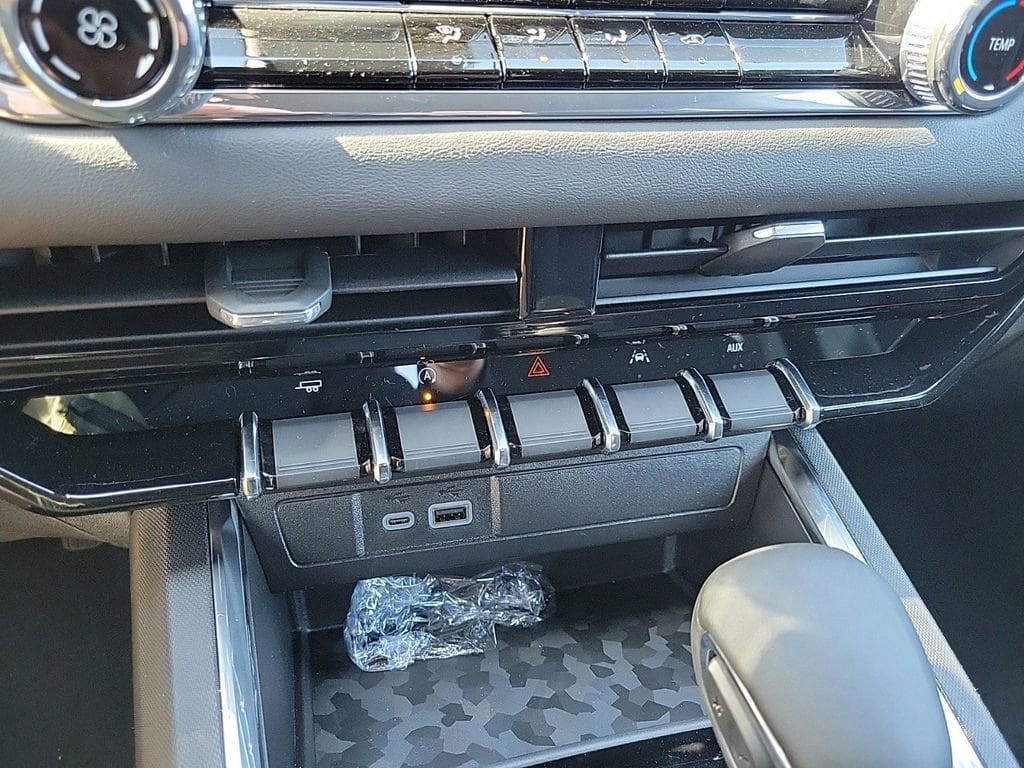 2025 GMC Canyon Elevation - Photo 24