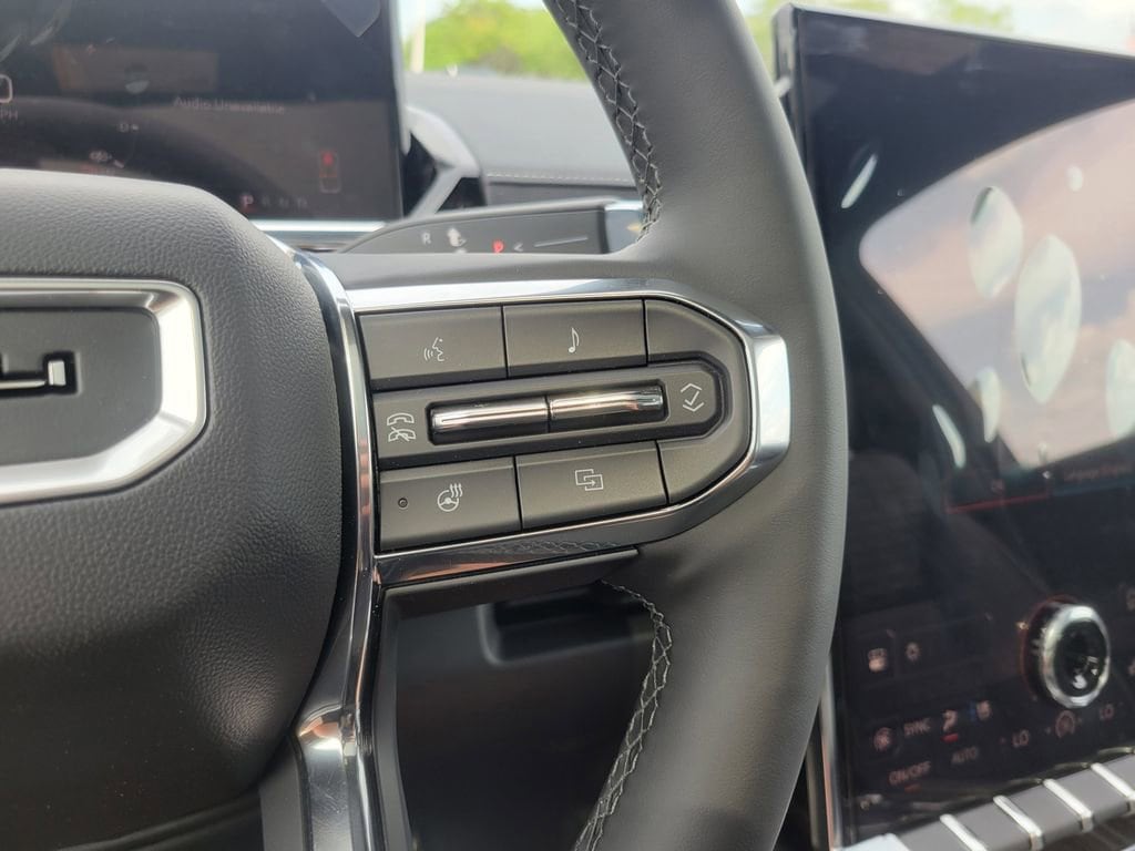 2025 GMC Sierra EV Denali - Photo 19