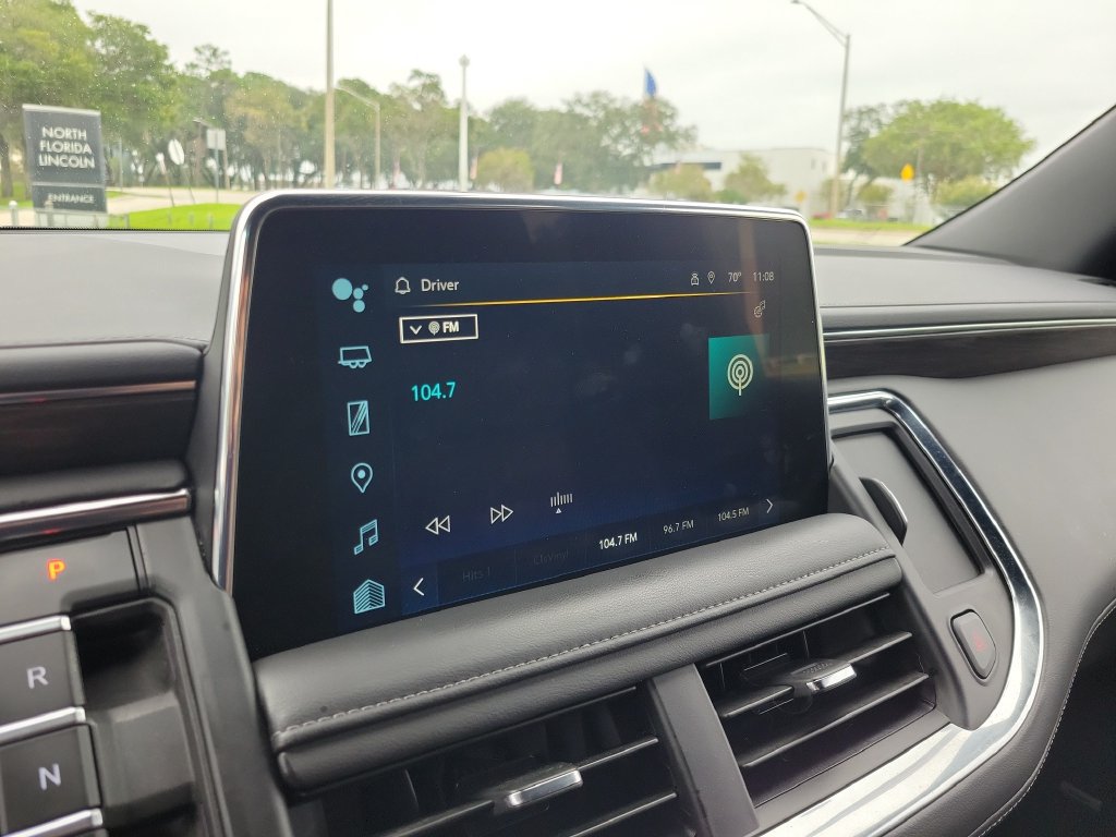 2024 Chevrolet Suburban LT - Photo 27