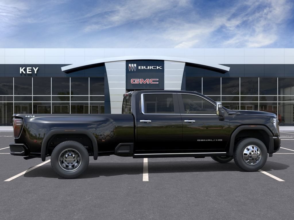 2026 GMC Sierra 3500HD Denali Ultimate - Photo 5