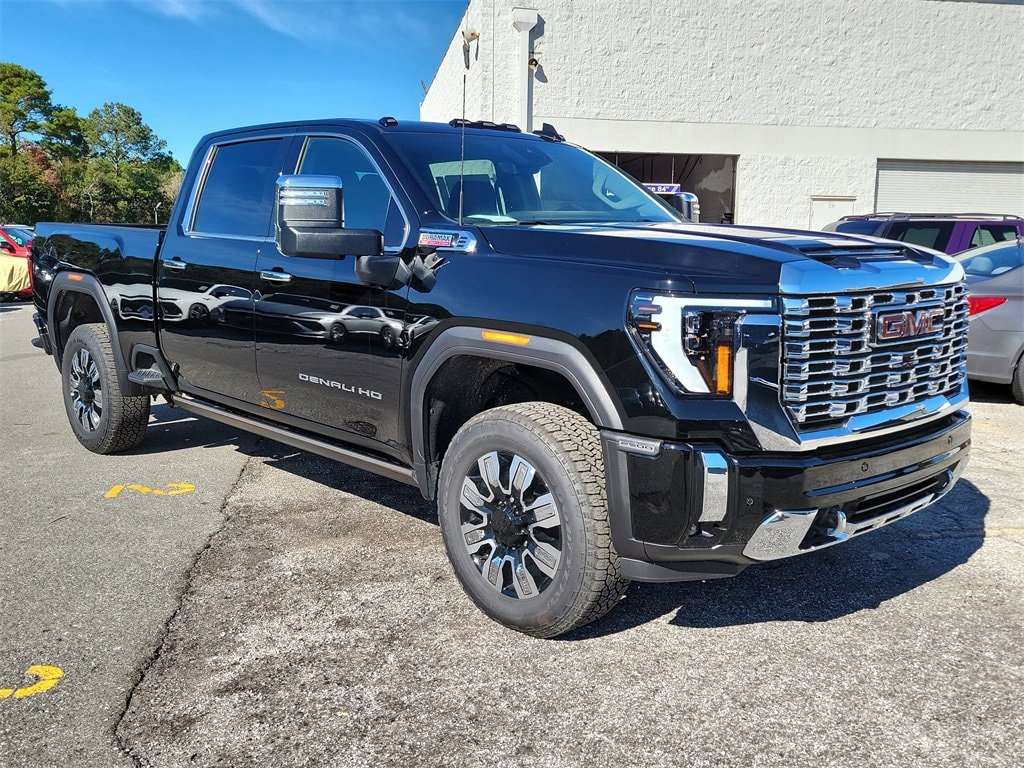 2025 GMC Sierra 2500HD Denali's photo