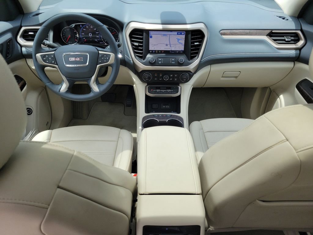 2023 GMC Acadia Denali - Photo 18