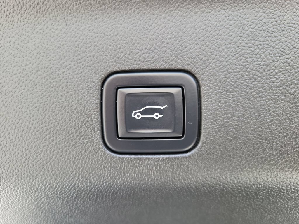 2022 Chevrolet Tahoe Z71 - Photo 11