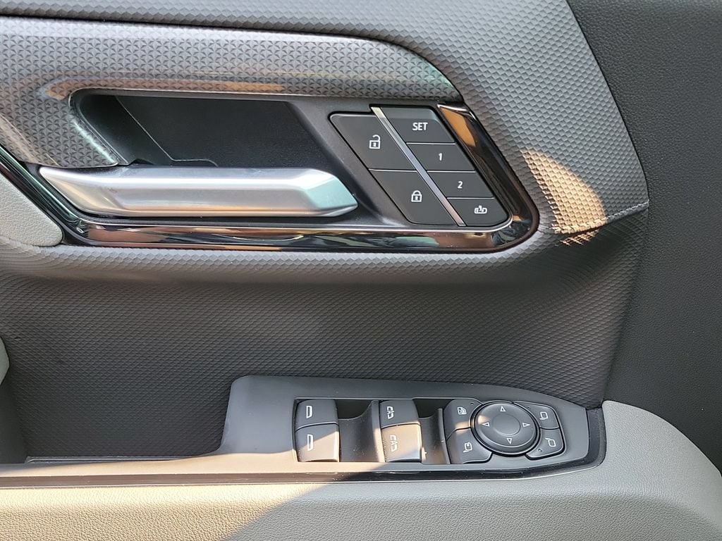 2026 Chevrolet Silverado 1500 ZR2 - Photo 39