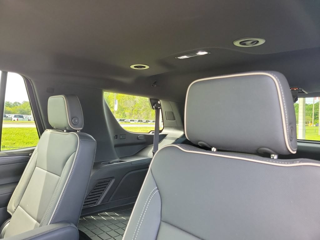 2024 GMC Yukon SLT - Photo 16