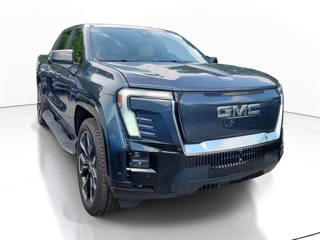 2025 GMC Sierra EV Denali's photo