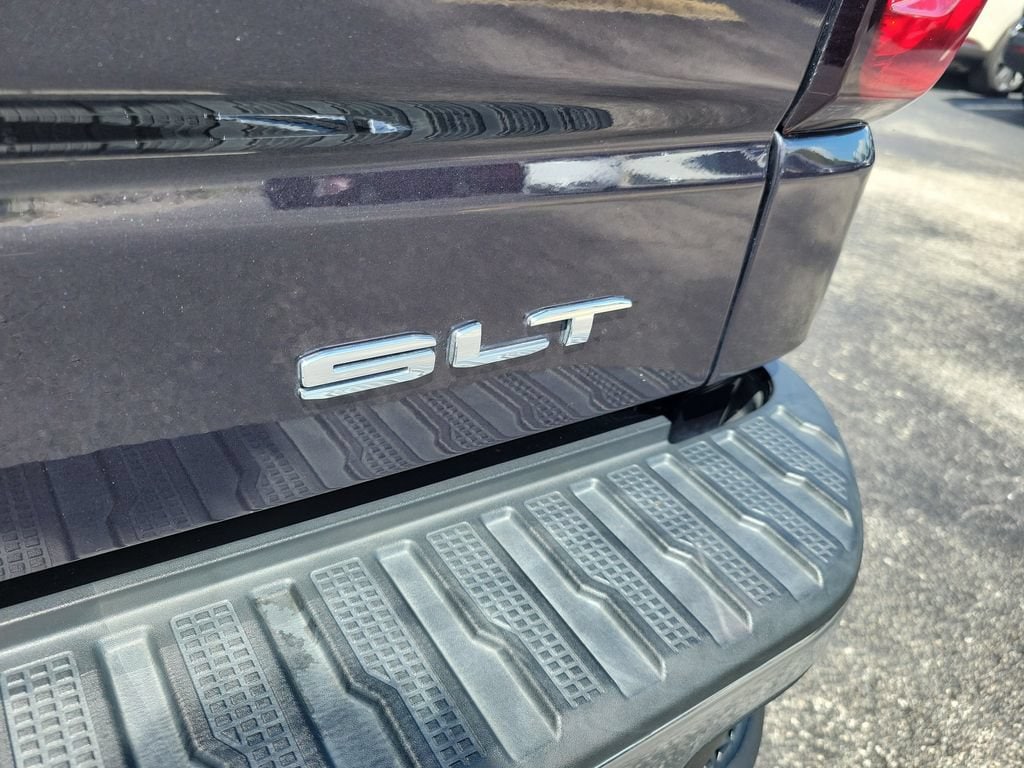 2023 GMC Sierra 1500 SLT - Photo 10