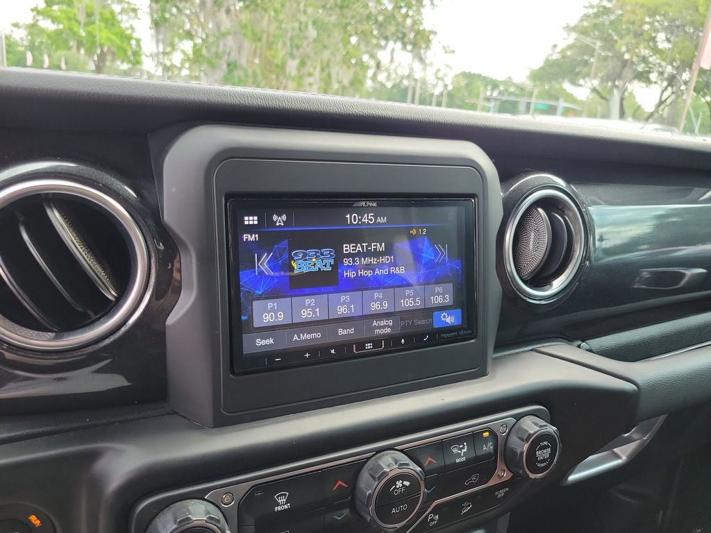 2020 Jeep Wrangler Unlimited Sahara Altitude - Photo 29