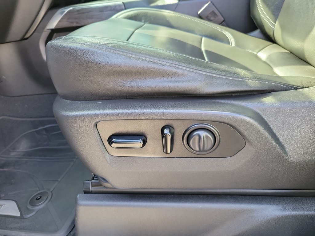 2020 Chevrolet Silverado 1500 LTZ - Photo 24