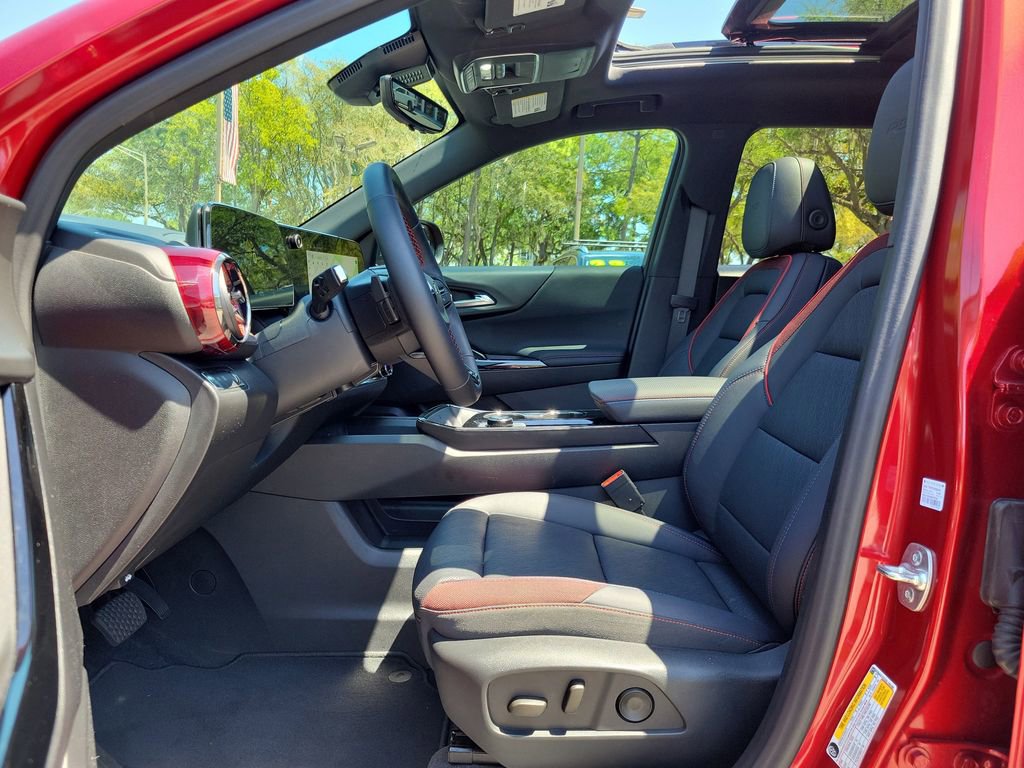 2025 Chevrolet Equinox RS - Photo 24