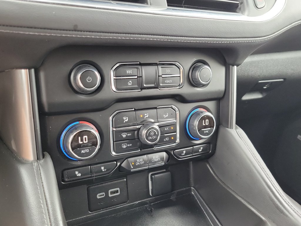 2024 Chevrolet Suburban LT - Photo 30