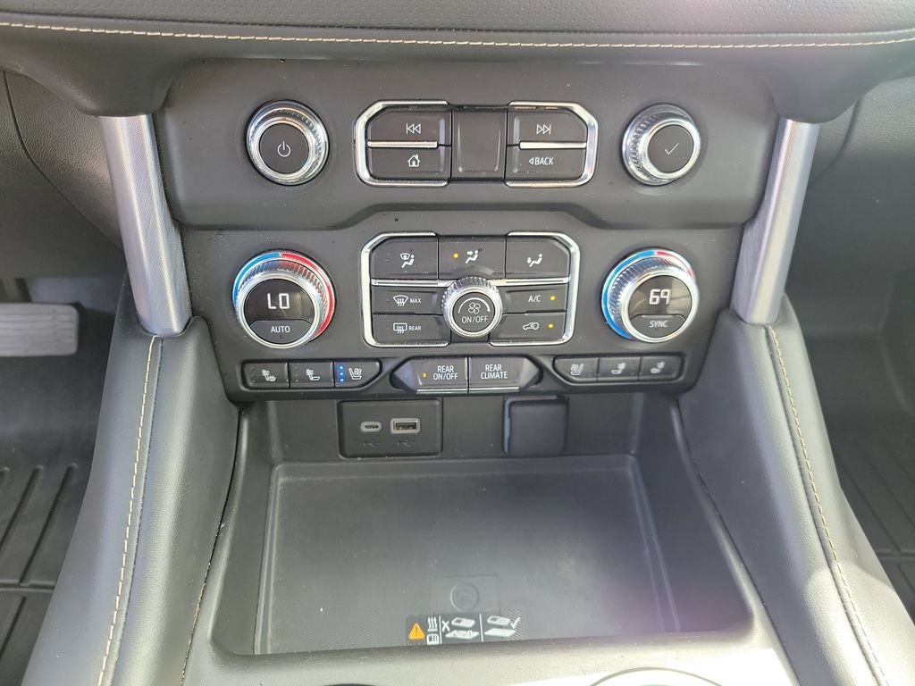2024 GMC Yukon SLT - Photo 33