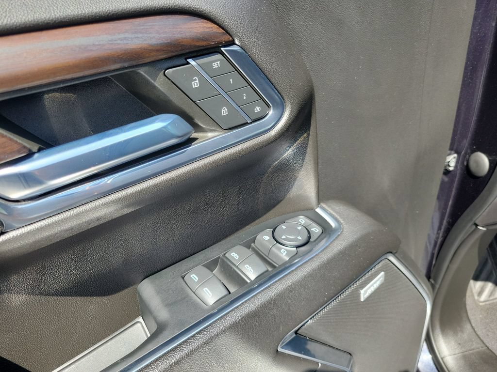 2023 GMC Sierra 1500 SLT - Photo 19