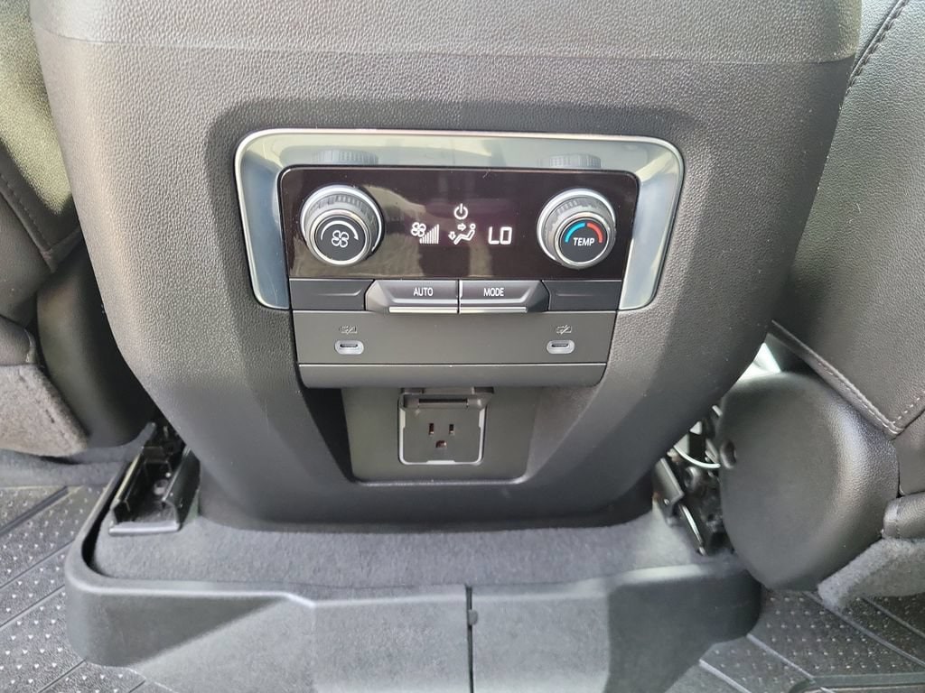 2022 Chevrolet Tahoe Z71 - Photo 17