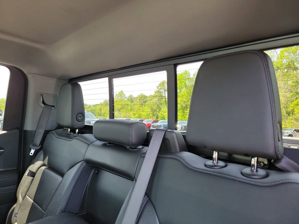 2026 GMC Sierra 1500 SLT - Photo 12