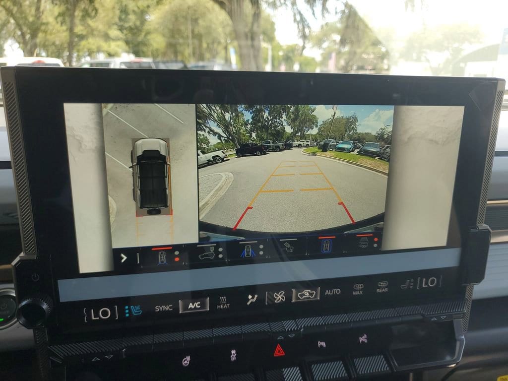 2025 GMC HUMMER EV 3X - Photo 32