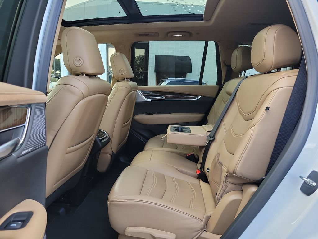 2023 Cadillac XT6 Sport - Photo 17