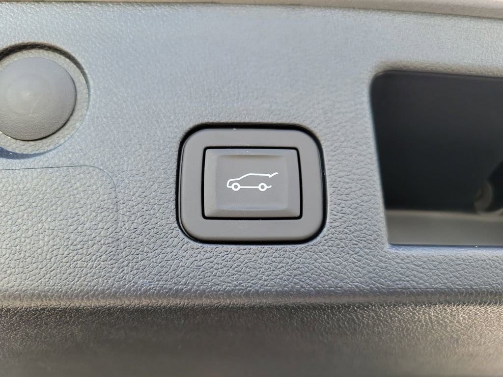 2026 GMC Terrain AT4 - Photo 11
