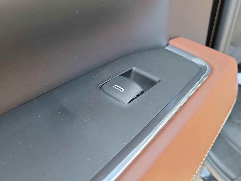 2025 GMC Sierra 3500HD Denali Ultimate - Photo 11