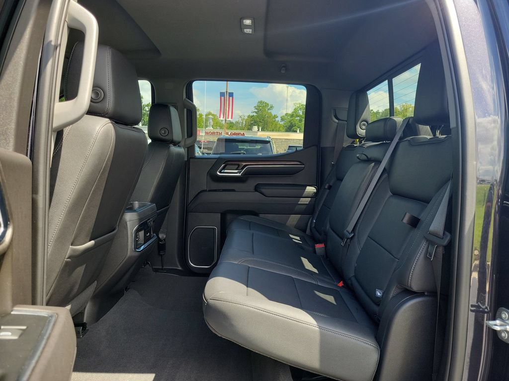 2023 GMC Sierra 1500 SLT - Photo 13