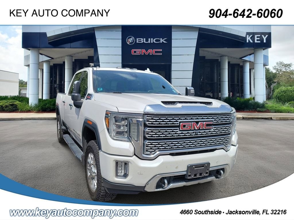 2020 GMC Sierra 4WD Crew Cab Standard Box Denali's photo