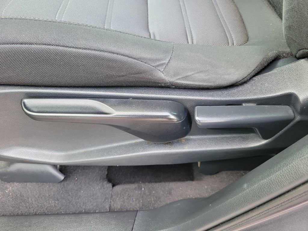 2018 Honda CR-V LX - Photo 23