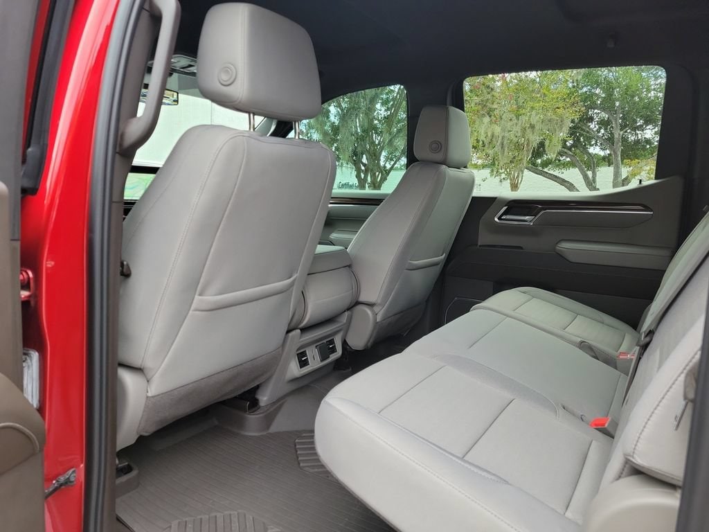 2024 Chevrolet Silverado 1500 LT - Photo 12