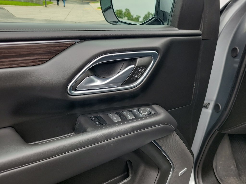 2024 Chevrolet Suburban LT - Photo 14