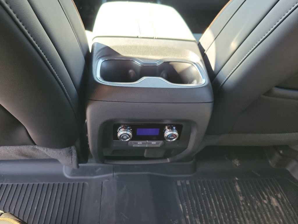 2026 GMC Acadia AT4 - Photo 30