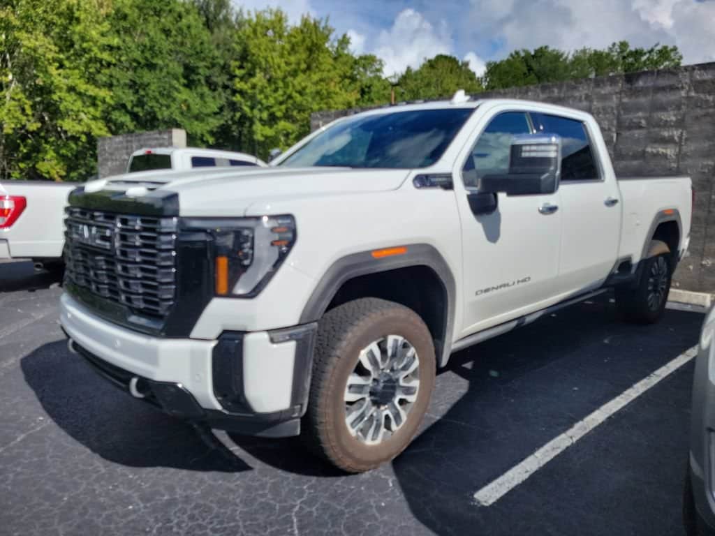 Used 2025 GMC Sierra 2500 HD Denali Ultimate Truck Crew Cab