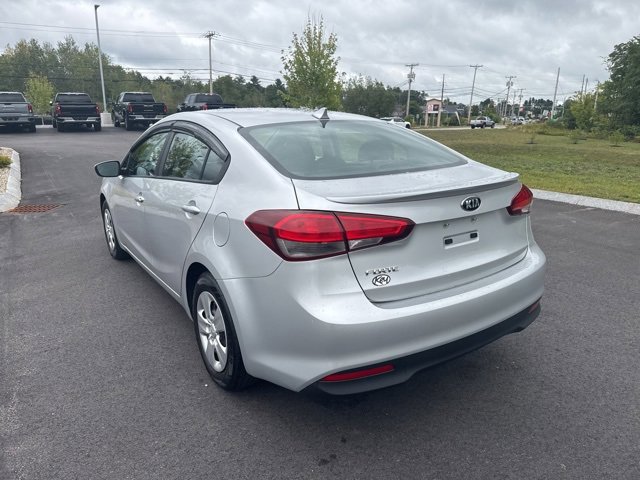 2018 Kia Forte LX Base photo 3