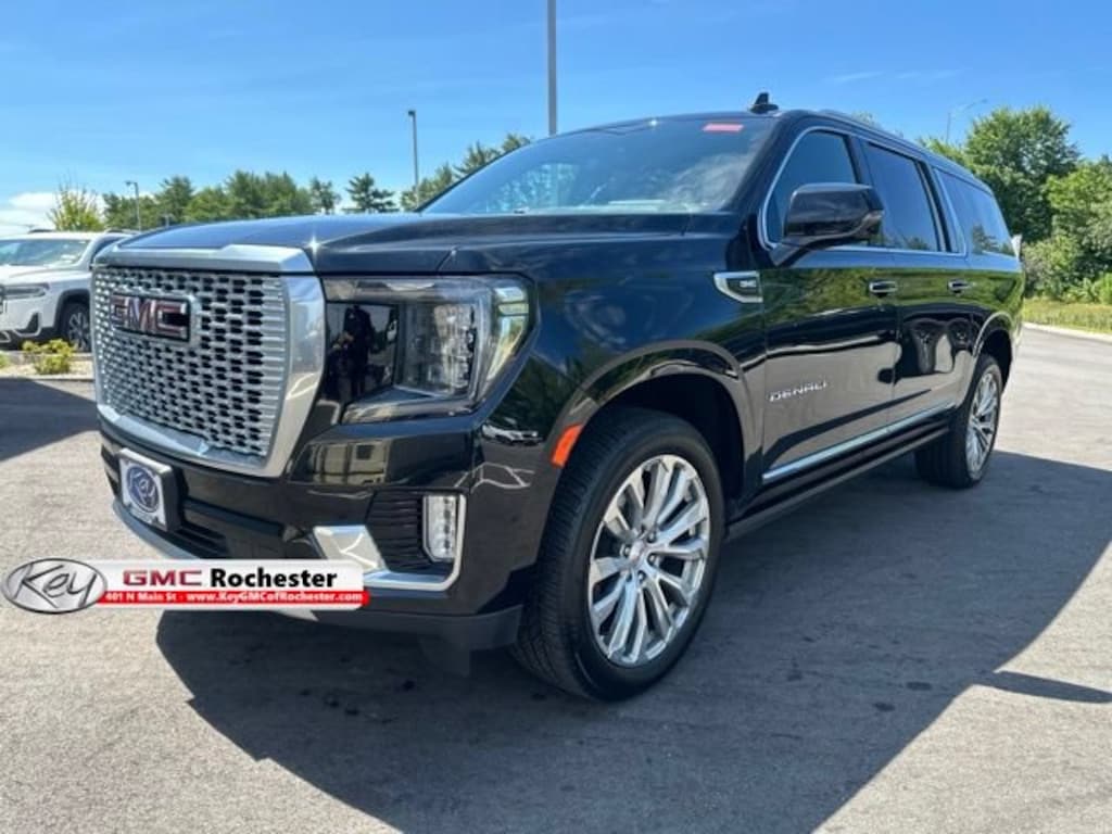 Used 2022 GMC Yukon XL Denali SUV
