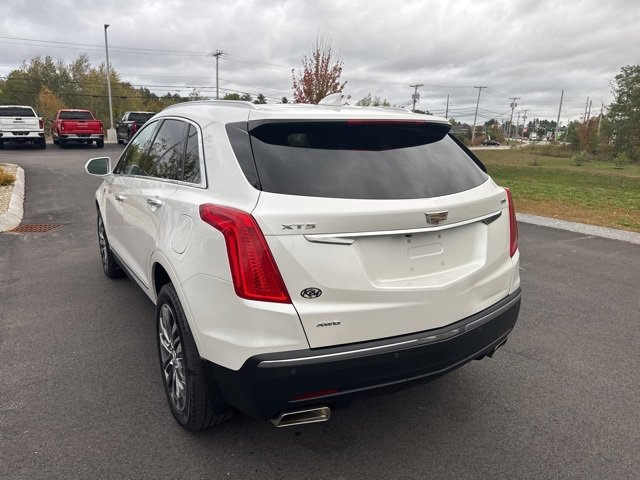 2017 Cadillac XT5 Premium Luxury photo 3