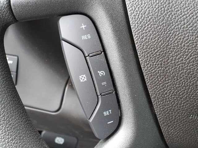 2025 GMC Savana Cargo Work Van - Photo 25