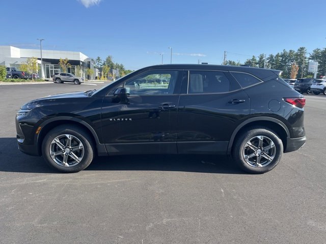 2023 Chevrolet Blazer 2LT photo 2