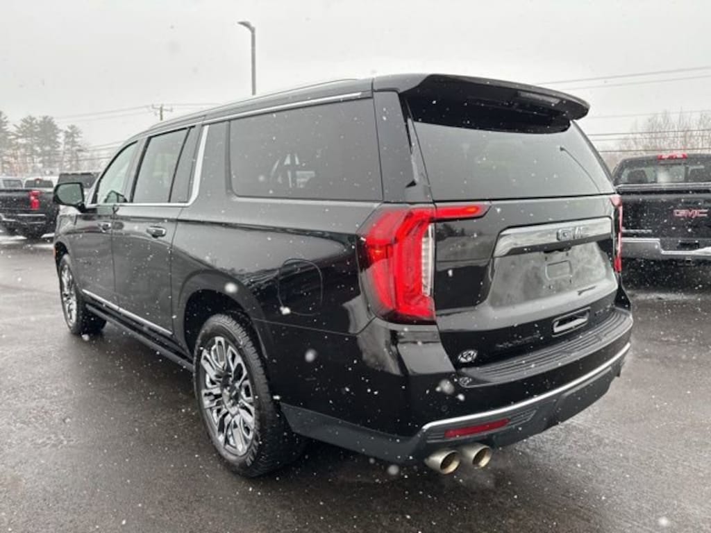 Used 2023 GMC Yukon XL Denali Ultimate SUV