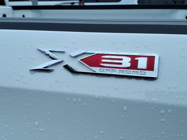 2026 GMC Sierra 1500 SLT - Photo 11
