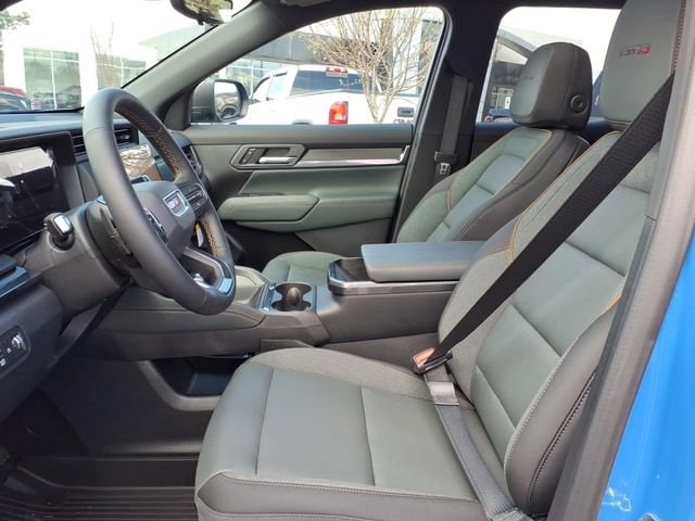 2026 GMC Terrain AT4 - Photo 7
