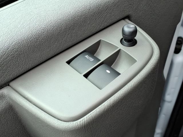 2025 GMC Savana Cargo Work Van - Photo 16