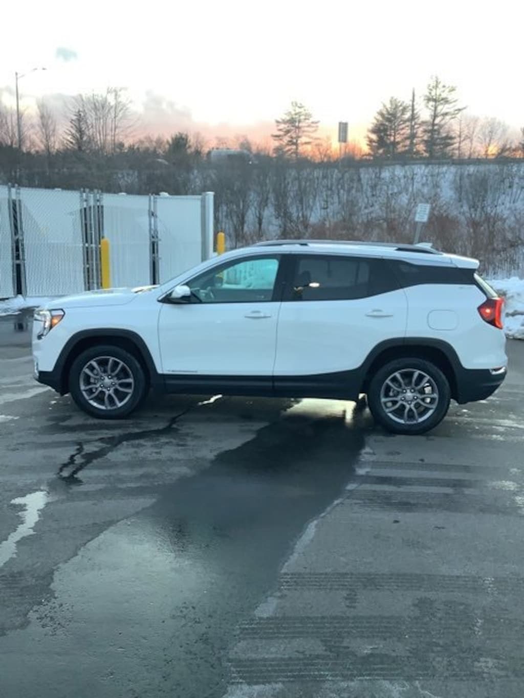 Used 2023 GMC Terrain SLT SUV