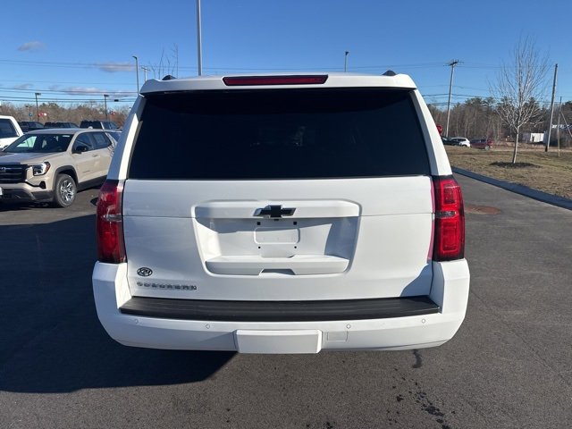 2019 Chevrolet Suburban LT photo 4